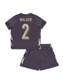 England Kyle Walker #2 Replika Borta Kläder Barn EM 2024 Kortärmad (+ byxor)